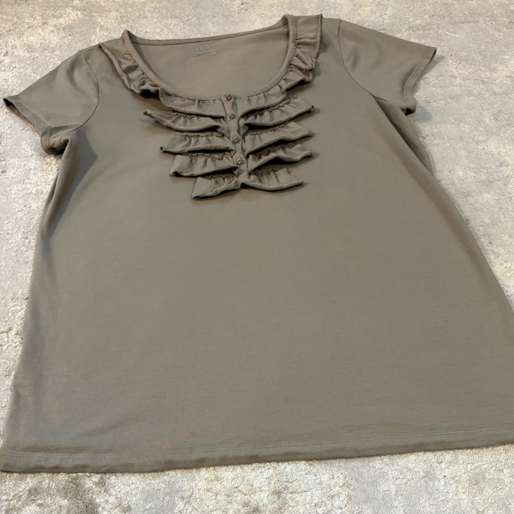Ann Taylor Ruffle Button Front Tan Short Sleeve Tee Size Large - Picture 4 of 9